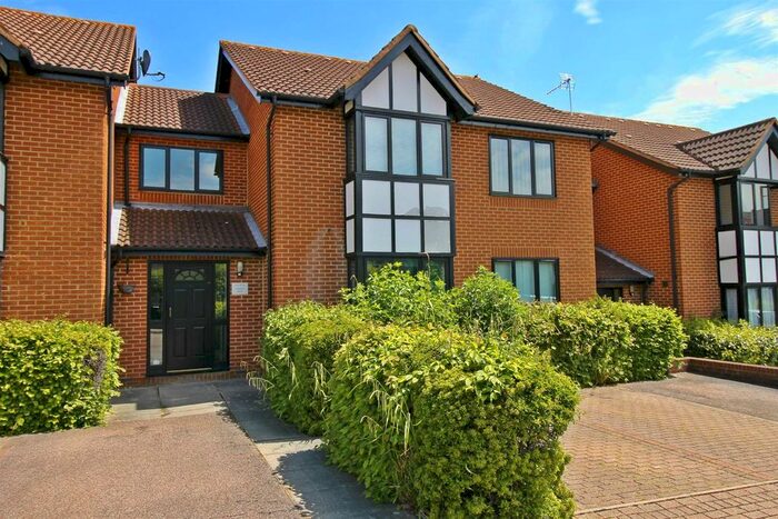 1 Bedroom Flat To Rent In Spoonley Wood, Bancroft Park, Milton Keynes, MK13