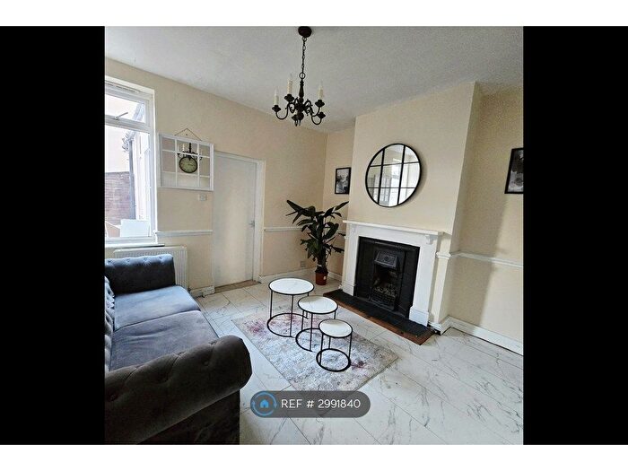 5 Bedroom Terraced House To Rent In St. Leonards Road, Northampton, NN4