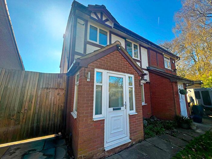 3 Bedroom Semi-Detached House To Rent In Fernwood Drive, Halewood, Liverpool, Merseyside, L26