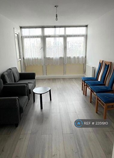 2 Bedroom Flat To Rent In Calcraft House, London, E2