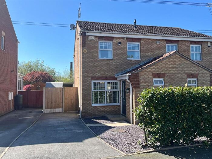 3 Bedroom Semi Detached House For Sale In Crowswood Drive, Stalybridge, SK15