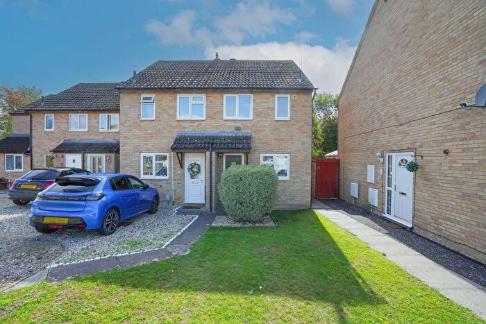 2 Bedroom End Terrace House For Sale In Thorney Leys, Witney, OX28