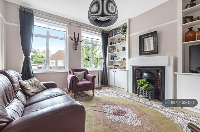 2 Bedroom Maisonette To Rent In Patterson Court, London, SE19