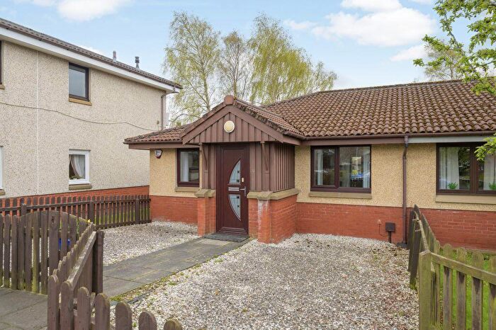 2 Bedroom Semi-Detached Bungalow For Sale In Gillie Court, Dunfermline, KY11