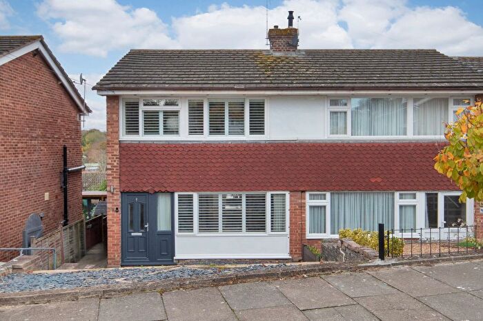 3 Bedroom Semi Detached House For Sale In Castlefields, Istead Rise, Gravesend, Kent, DA13