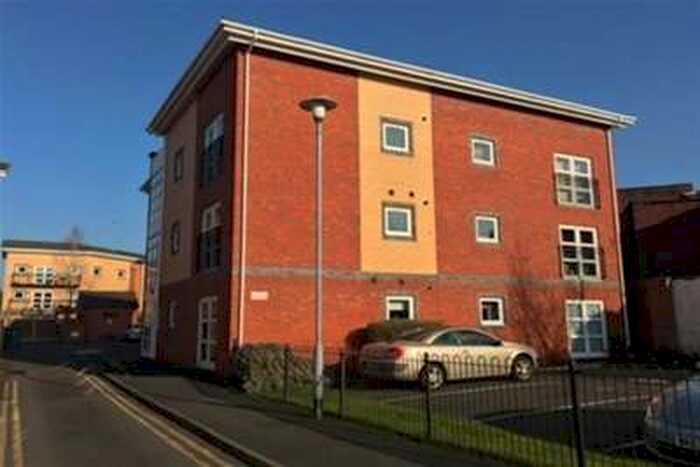 1 Bedroom Flat To Rent In Wharf Road, Sale, M33