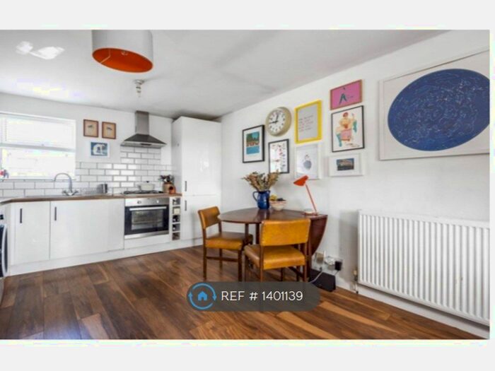 1 Bedroom Flat To Rent In Knowles Hill Crescent, London, SE13