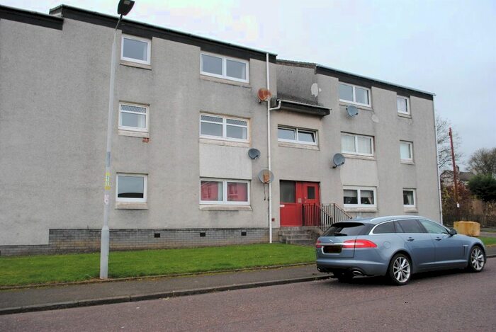 2 Bedroom Flat To Rent In Kildare Drive, Lanark ML11
