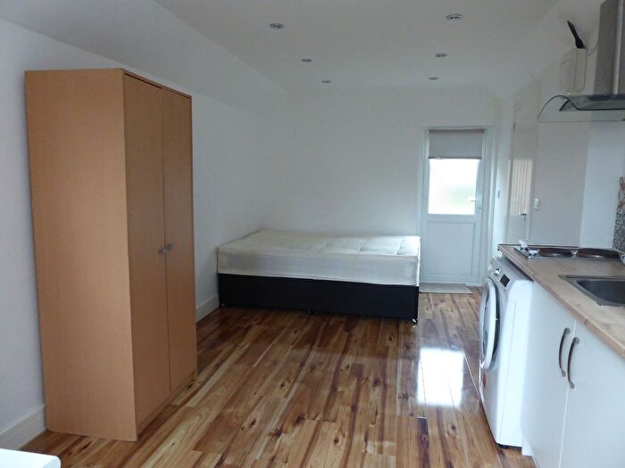 1 Bedroom Studio To Rent In The Studio, Newlyn, Shinfield Road, Shinfield, Reading., RG2
