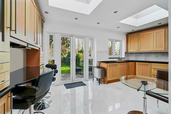 3 Bedroom Semi-Detached House To Rent In Windsor Road, Harrow Weald, Harrow, HA3