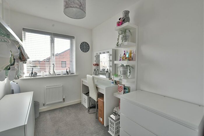 3 Bedroom Semi-Detached House For Sale In Yew Tree Close, Leigh, Lancashire, WN7