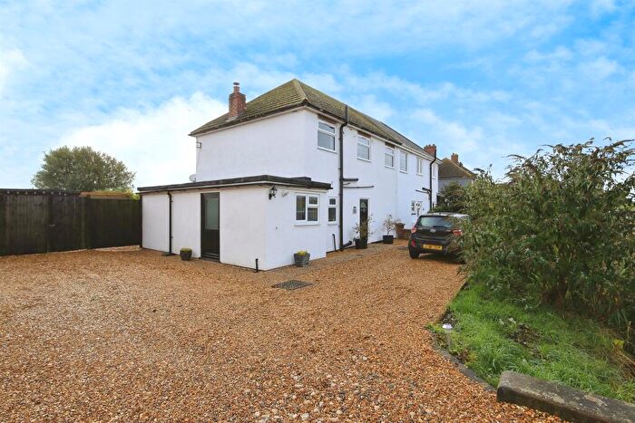 3 Bedroom Semi-Detached House For Sale In Counter Drain Drove, Tongue End, Spalding, PE11