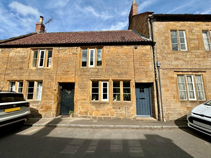 2 Bedroom Cottage For Sale In South Street, Montacute, Somerset, TA15