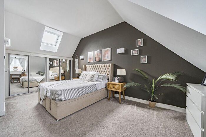 3 Bedroom Semi-Detached House For Sale In Colliers Gardens, Backwell, BS48