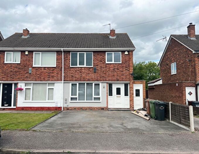 3 Bedroom End Of Terrace House To Rent In Digby Drive, Marston Green, Birmingham, B37