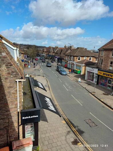 2 Bedroom Flat To Rent In High Street, Bristol, BS20