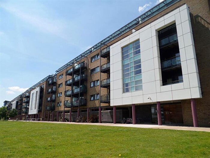2 Bedroom Flat To Rent In Ferry Court, Cardiff, CF11