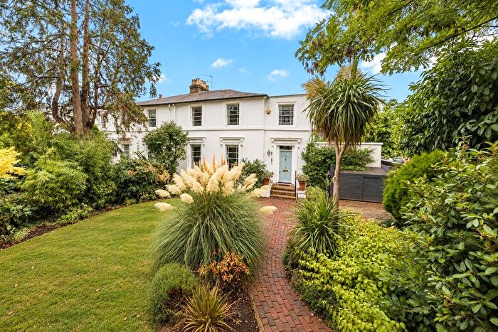 5 Bedroom Semi-Detached House For Sale In Trafalgar Road, Twickenham, TW2