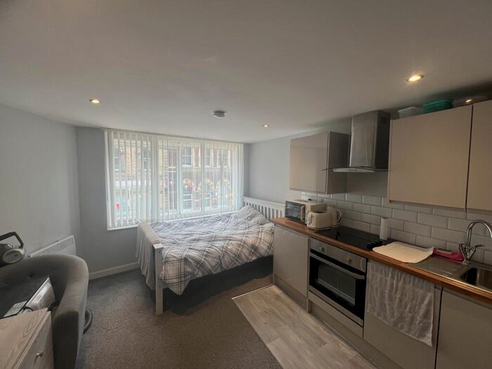 Studio To Rent In Iron Gate, Derby, DE1