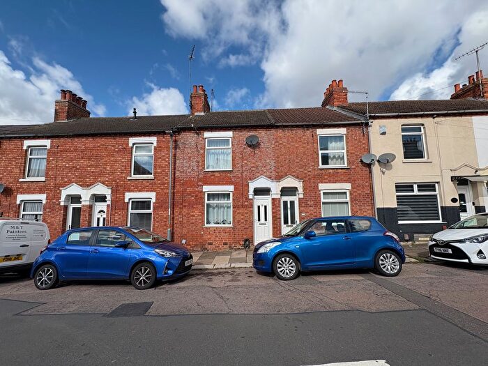 2 Bedroom Property To Rent In Newington Road, Northampton, NN2