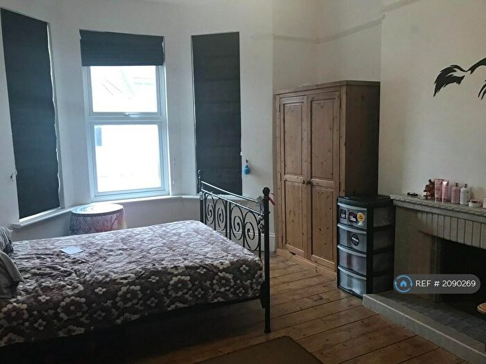 5 Bedroom Terraced House To Rent In Diamond Avenue, Plymouth, PL4