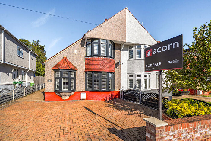 3 Bedroom Semi Detached House For Sale In Falconwood Avenue, Welling, DA16