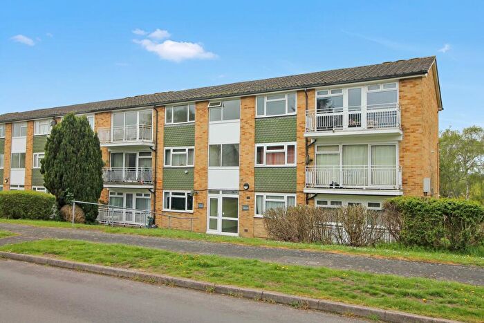 2 Bedroom Apartment For Sale In Kings Worthy, Winchester, SO23