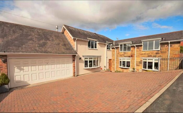 5 Bedroom Detached House For Sale In Lower Road, Coedpoeth, Wrexham, LL11