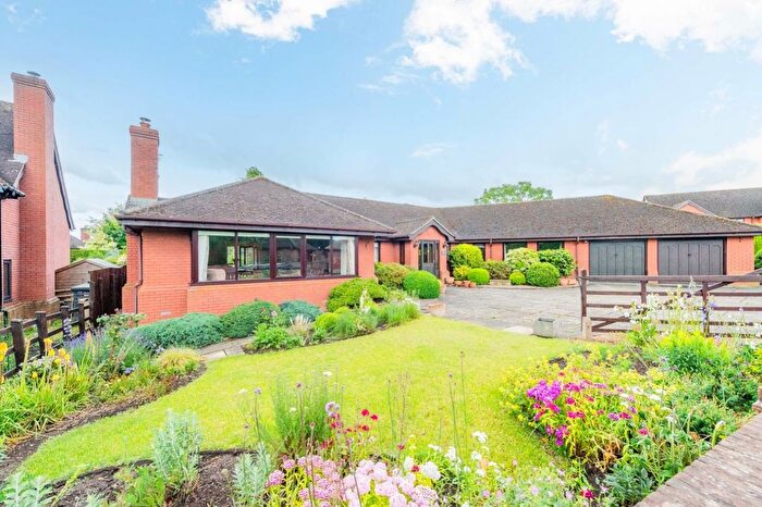 3 Bedroom Detached Bungalow For Sale In Limes Paddock, Dorrington, Shrewsbury, SY5