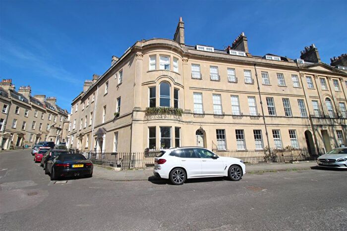 1 Bedroom Flat To Rent In St. James's Square, Bath, BA1