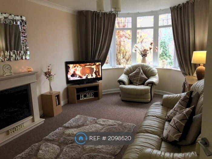 3 Bedroom Semi-Detached House To Rent In Halton Road, West Midlands, B73