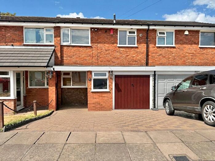 3 Bedroom Terraced House For Sale In Stanway Gardens, West Bromwich, West Midlands, B71