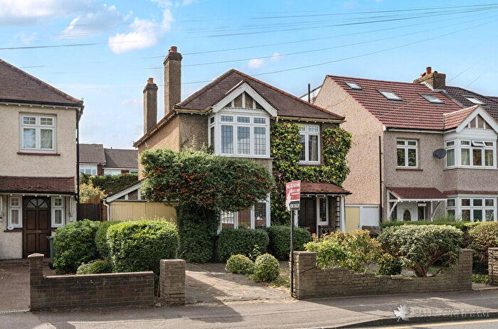 3 Bedroom Detached House For Sale In North Street, Carshalton, SM5