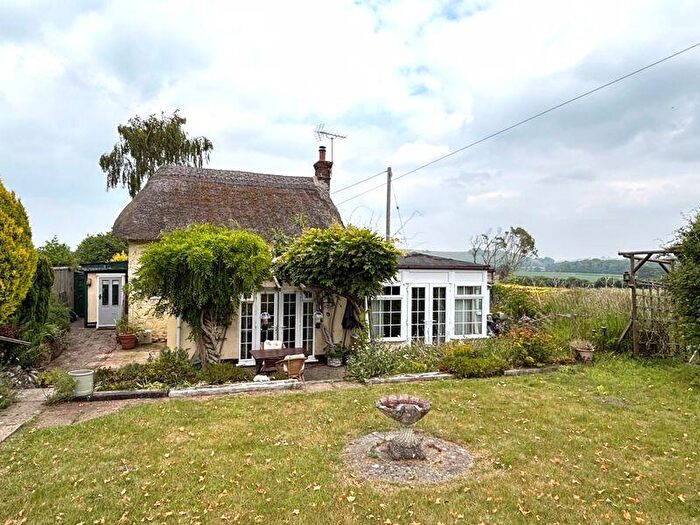2 Bedroom Detached House For Sale In Ludwell, SP7