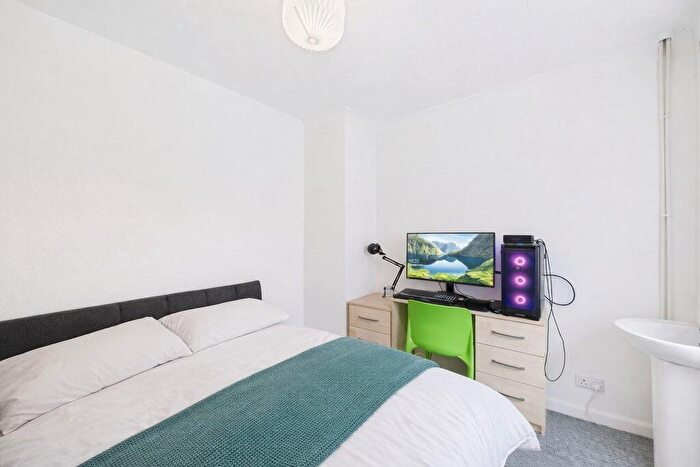 5 Bedroom Semi-Detached House To Rent In The Avenue, Brighton, BN2