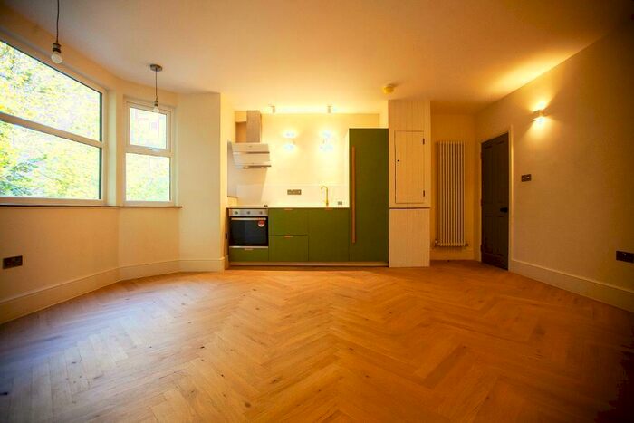 2 Bedroom Apartment To Rent In Wilbraham Road, Manchester, M16