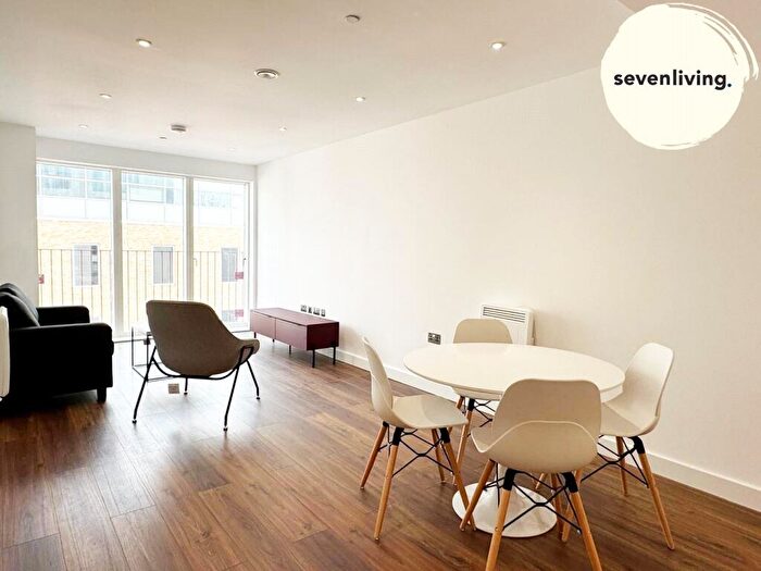 2 Bedroom Apartment To Rent In The Grand Exchange, Market Street, Bracknell, Berkshire, RG12