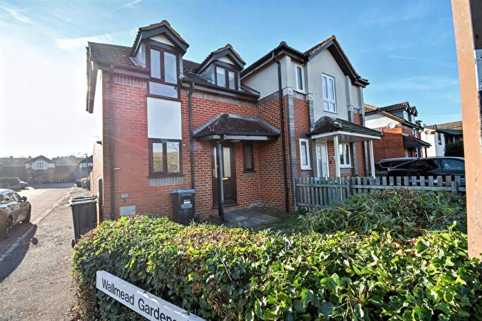 3 Bedroom Semi-Detached House To Rent In Wallmead Gardens, Loughton, Milton Keynes, MK5