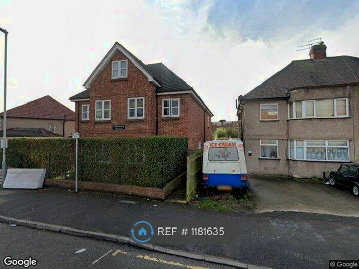 2 Bedroom Flat To Rent In Nestles Avenue, Hayes, UB3