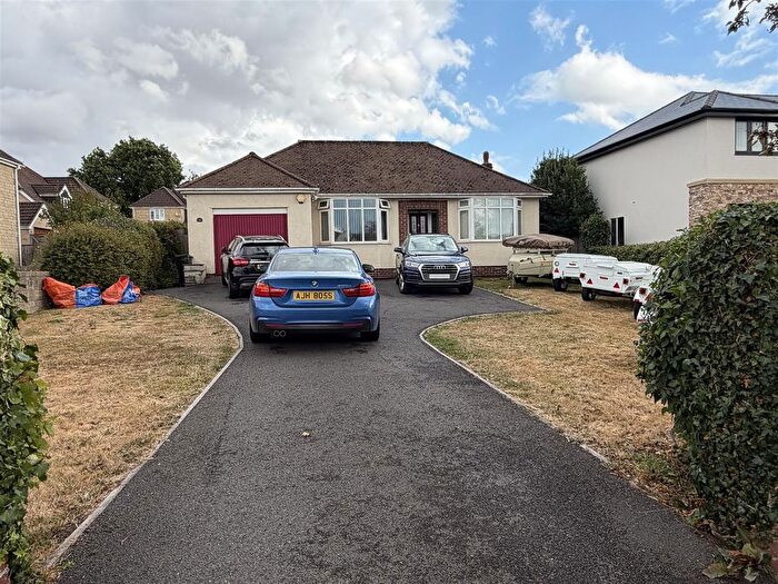 3 Bedroom Detached Bungalow To Rent In Badminton Road, Coalpit Heath, Bristol, BS36