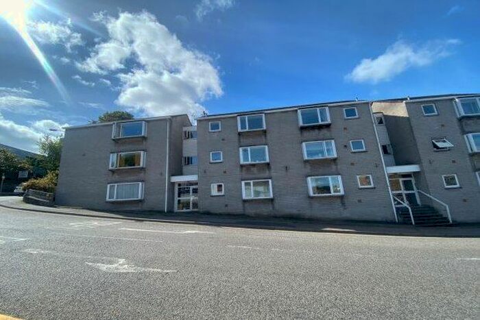 1 Bedroom Flat To Rent In Brook Street, Falmouth, TR11