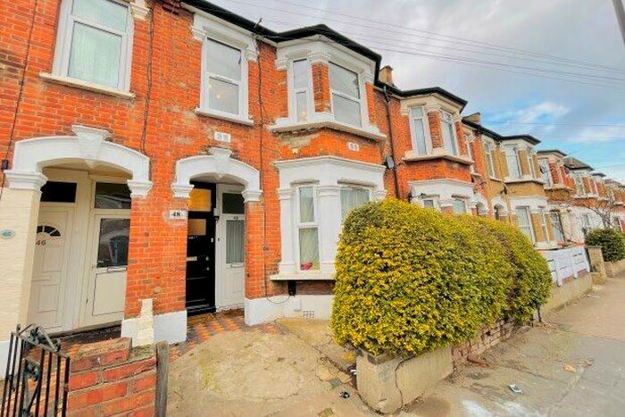 3 Bedroom Flat To Rent In Caledon Road, East Ham E6