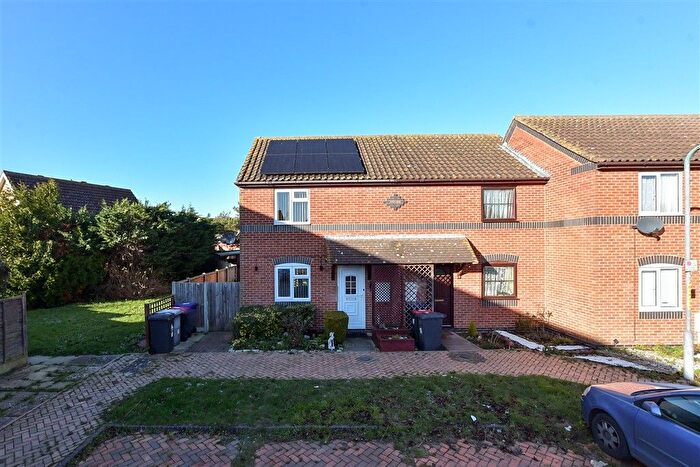 2 Bedroom End Terrace House For Sale In Maple Gardens, Hersden, Canterbury, Kent, CT3