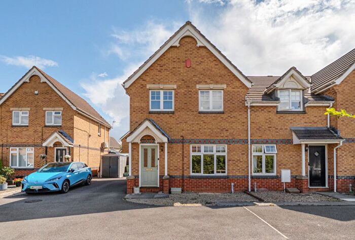 3 Bedroom End Of Terrace House For Sale In Lavender Way, Bradley Stoke, Bristol, Gloucestershire, BS32