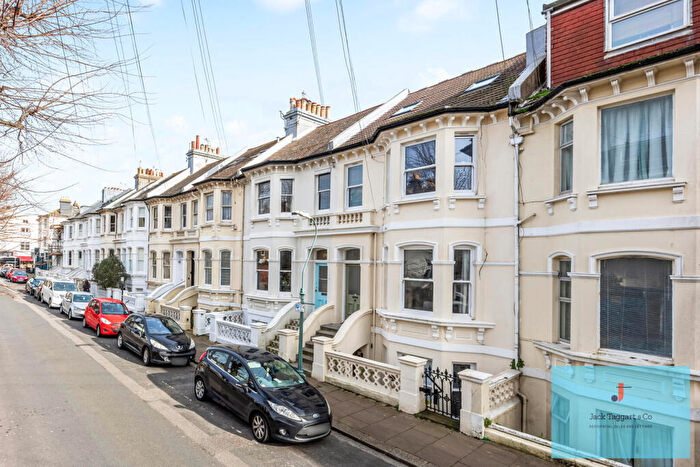 3 Bedroom Flat For Sale In Seafield Road, Hove, BN3