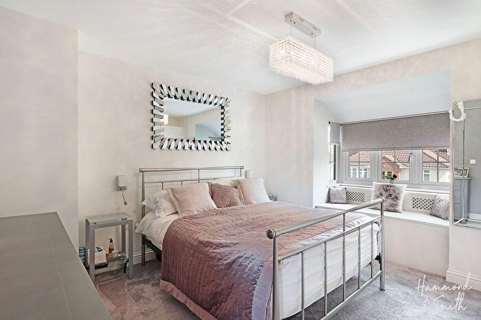 3 Bedroom Detached House For Sale In Bower Hill, Epping, CM16
