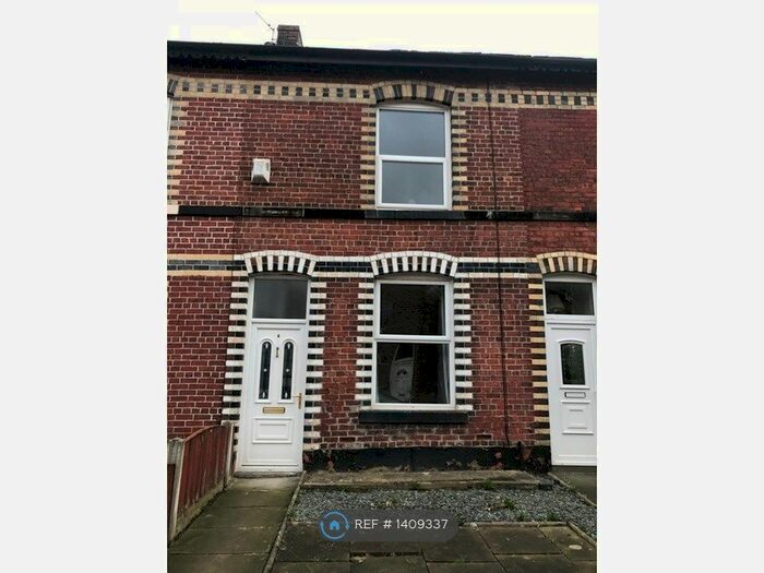 2 Bedroom Terraced House To Rent In Hanson Street, Bury, BL9