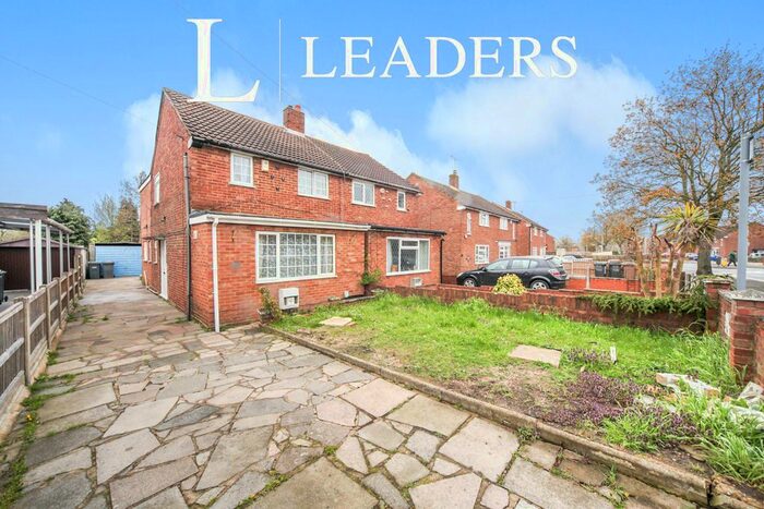 3 Bedroom Semi-Detached House To Rent In Lalleford Road, Luton, LU2