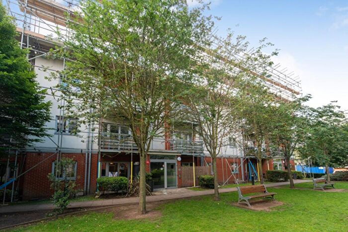 2 Bedroom Flat For Sale In Hawker Place, Walthamstow, E17