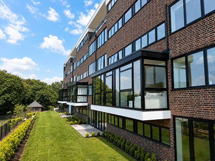 2 Bedroom Flat To Rent In Shackleton, Maritime Park, Newtown Road, Warsash, SO31